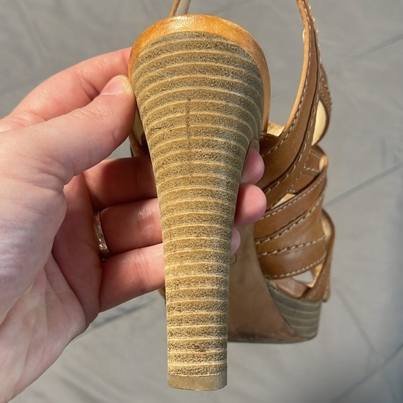 Coach Brynn Leather Tan Sling Back Strappy Heels Size 8 - Picture 8 of 12